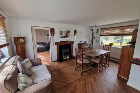 Kitchen-Family Room-angle 4
