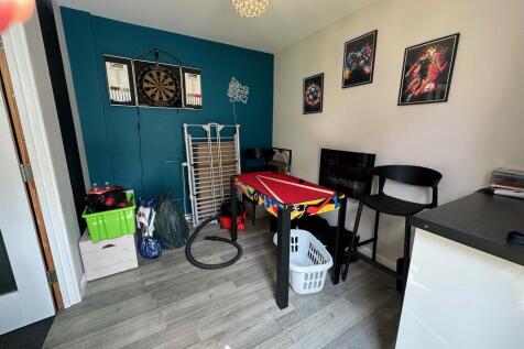 Garage - Games Room