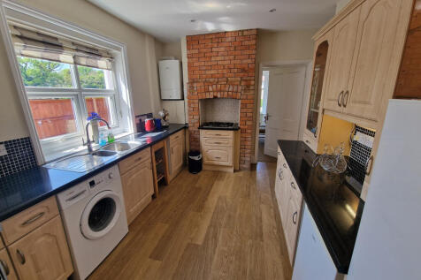 Kitchen-angle 1