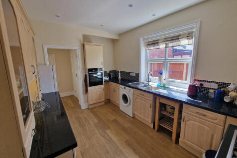 Kitchen-angle 2