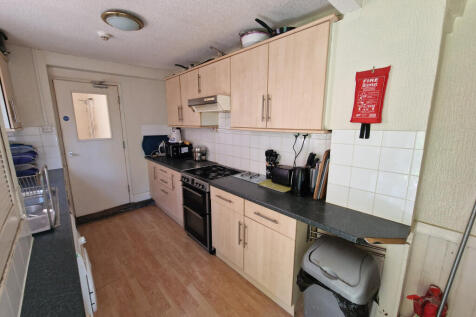 Kitchen-angle 2