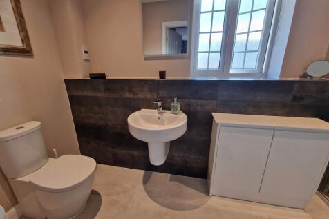 En-Suite Two-angle 2