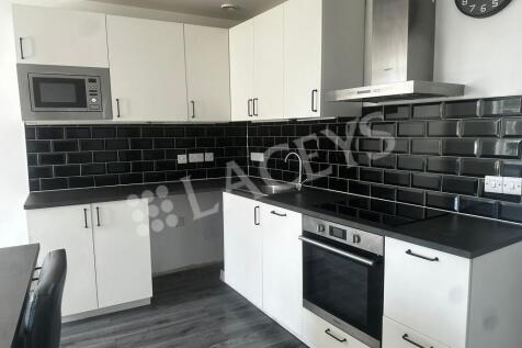 1 Kitchen area.JPEG