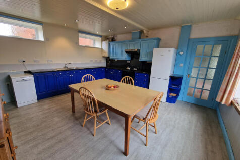 Kitchen -angle 2