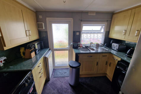 Kitchen-angle 3