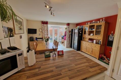Kitchen/Family Room