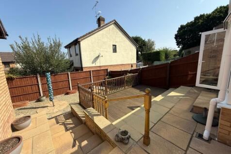 Rear Garden Aspect 2