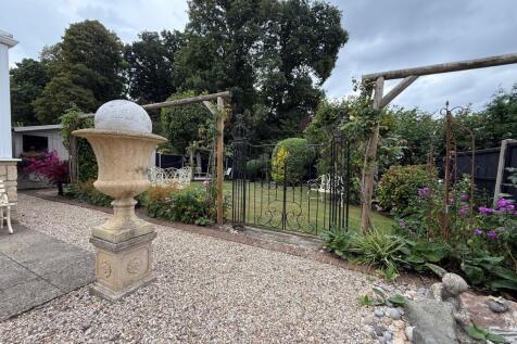 Garden-angle 9