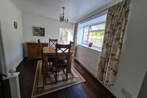 DiningRoom