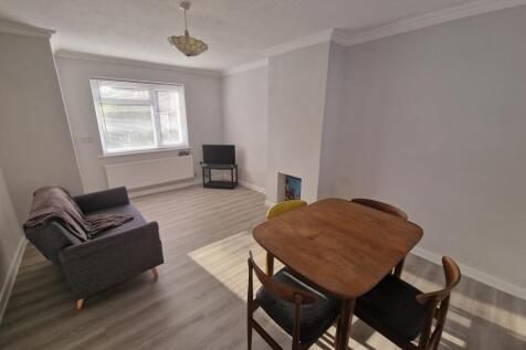 Sitting/Dining Room