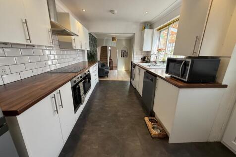 Kitchen-angle 2
