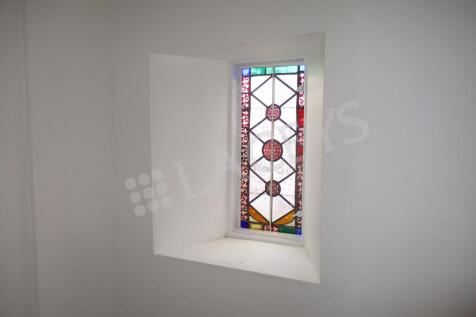 Feature Window