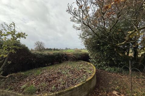 Rear Garden &amp; Outlook