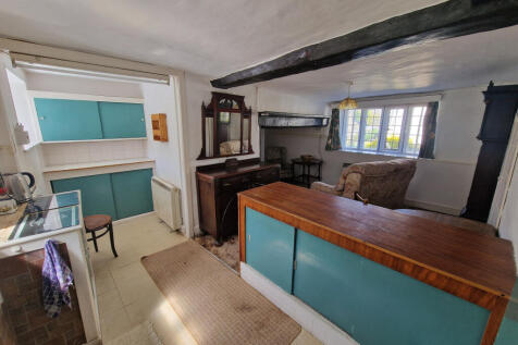 Kitchen Area Aspect 2