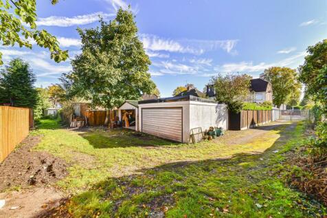 Rear Garage