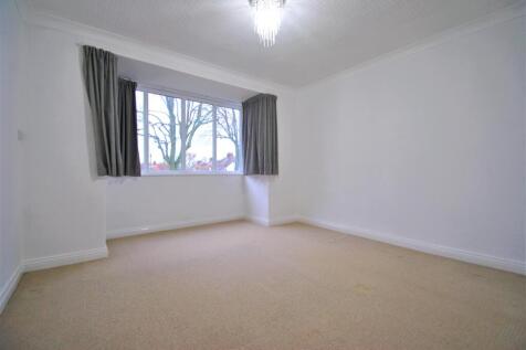 BEDROOM 1.jpg