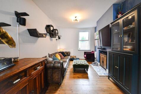 Through Lounge/Dining Room