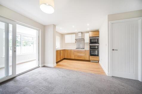 Dining Kitchen Area