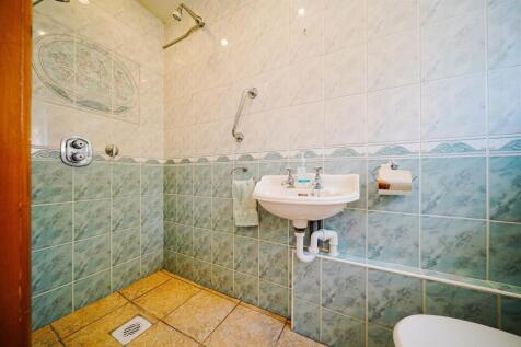 Ground Floor Wet Room