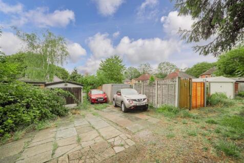 Rear Garage