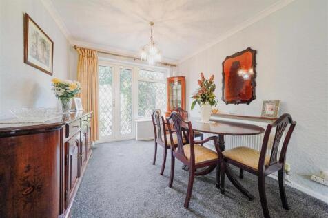 Through Lounge/Dining Room