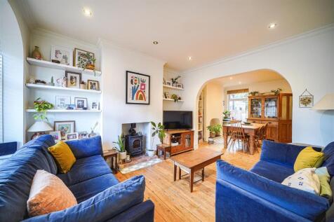 Through Lounge/Dining Room