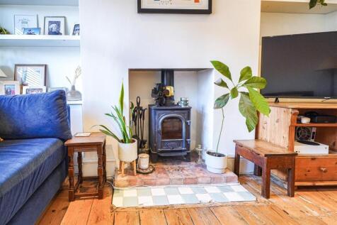 Through Lounge/Dining Room