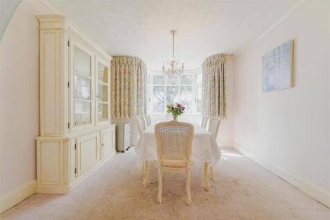 Through Lounge/Dining Room