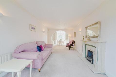 Through Lounge/Dining Room