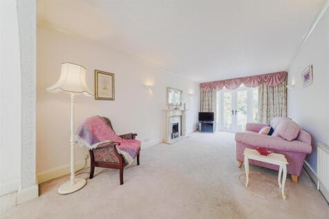 Through Lounge/Dining Room