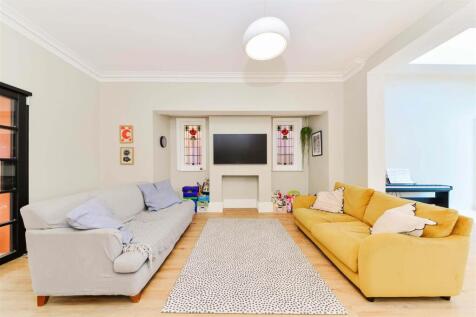 Open Plan Sitting/Dining/Kitchen
