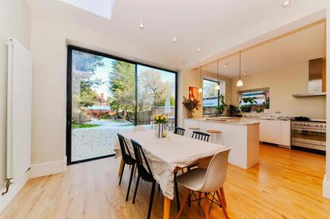 Open Plan Sitting/Dining/Kitchen