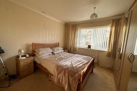 Front Bedroom 1