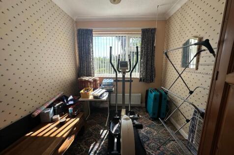 Rear Bedroom