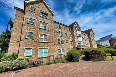Cobham Close.png