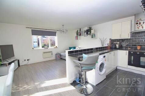 Lounge / Kitchen