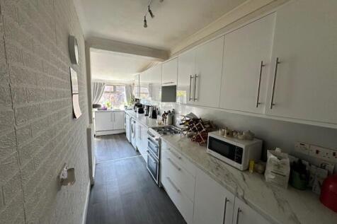 EXTENDED KITCHEN