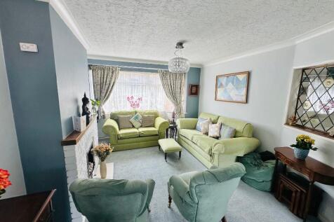 THROUGH LOUNGE