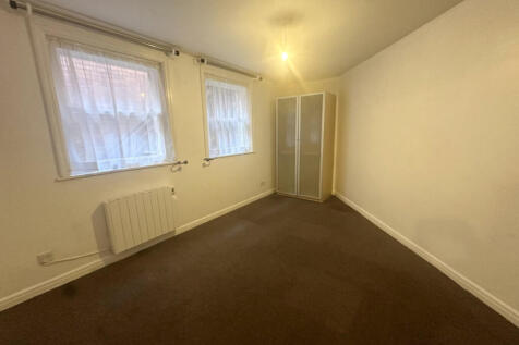 5 Avenham Place