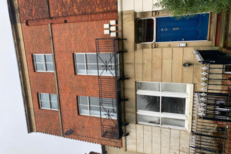 Flat 5, 39 West Cliff