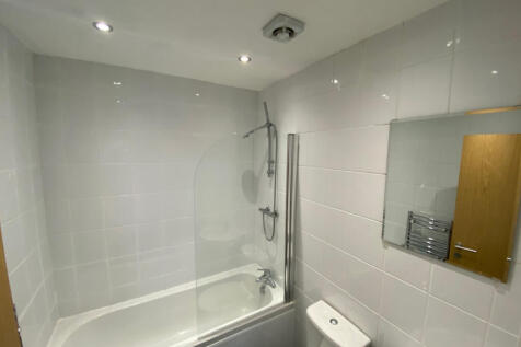 Flat 5, 39 West Cliff