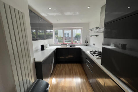 3 Winmarleigh Road