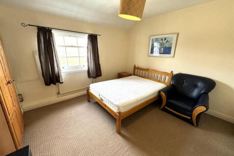 1-5 Stanley Terrace