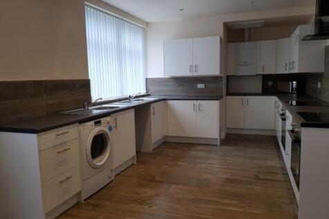 33 Bairstow Street - 7 Bed