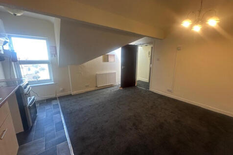 Flat 11, 224-226 Hornby Road