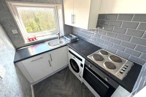 Studio 18, 41-43 Tulketh Crescent