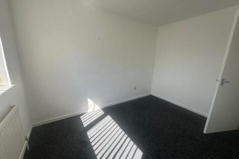 Four Bedroomed Detached Property on Sharoe Green Lane