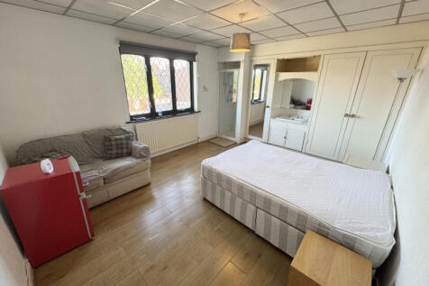 Room 1, 158a New Hall Lane