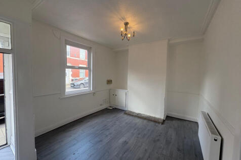 31 Moorhall Street