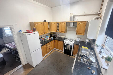 2 Raikes Road
